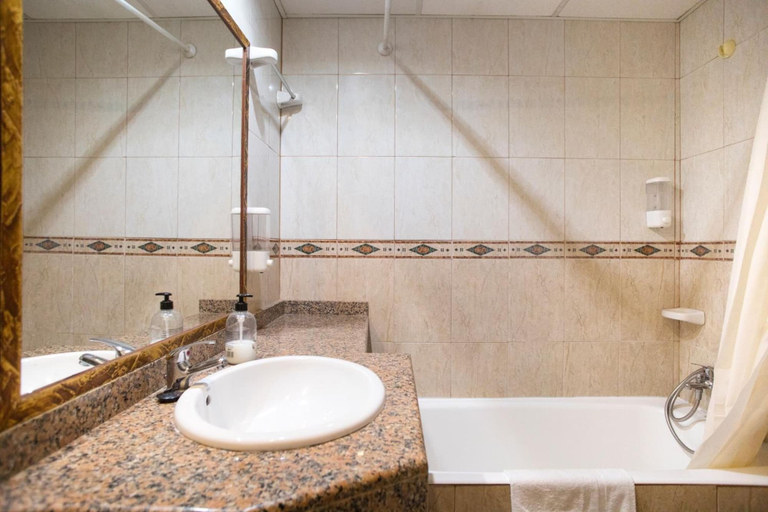 Bathroom 4, Hotel Villa Barbara, Baleares