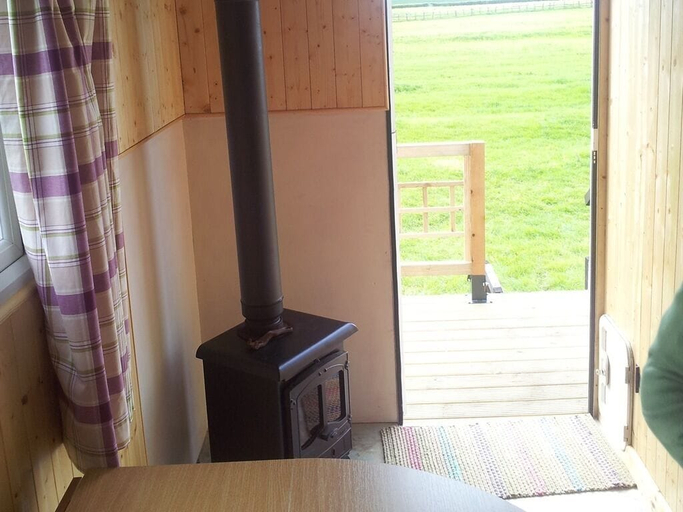 Bedroom 3, Shepherds Lodge, Worcestershire