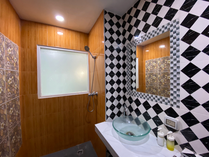 Bathroom 3