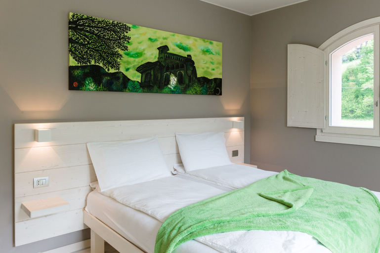 Bedroom 4, Bianco Hotel, Lecco