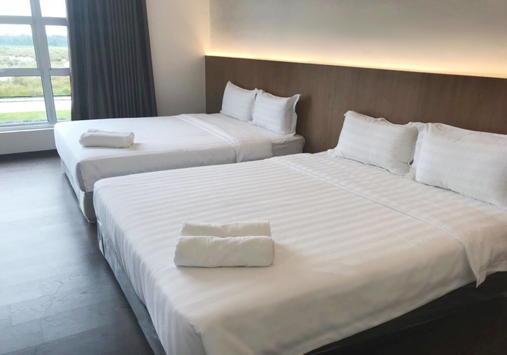 Bedroom 2, Place2Stay Business Hotel @ Metrocity, Kuching