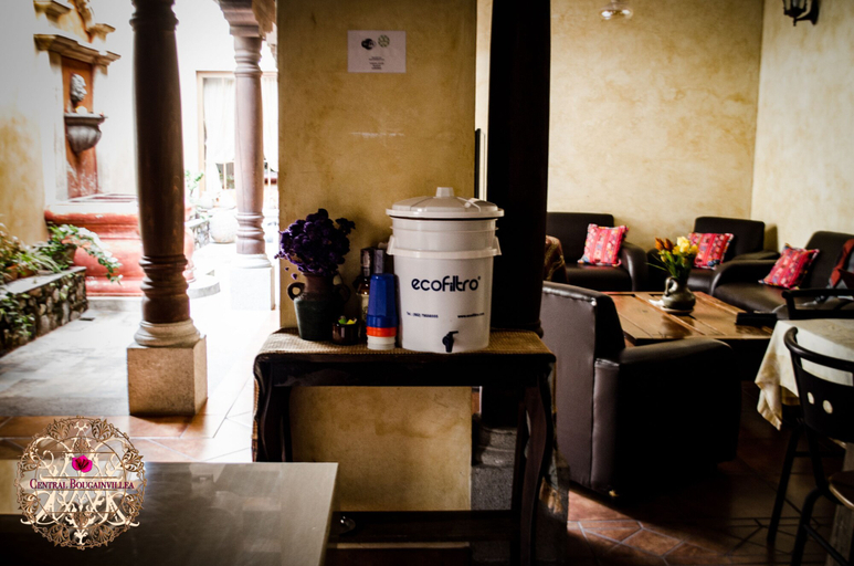 Food & Drinks 4, Central Bougainvillea, Antigua Guatemala