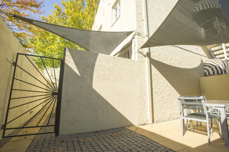 Others 5, Globe Apartments, Wagga Wagga - Pt A