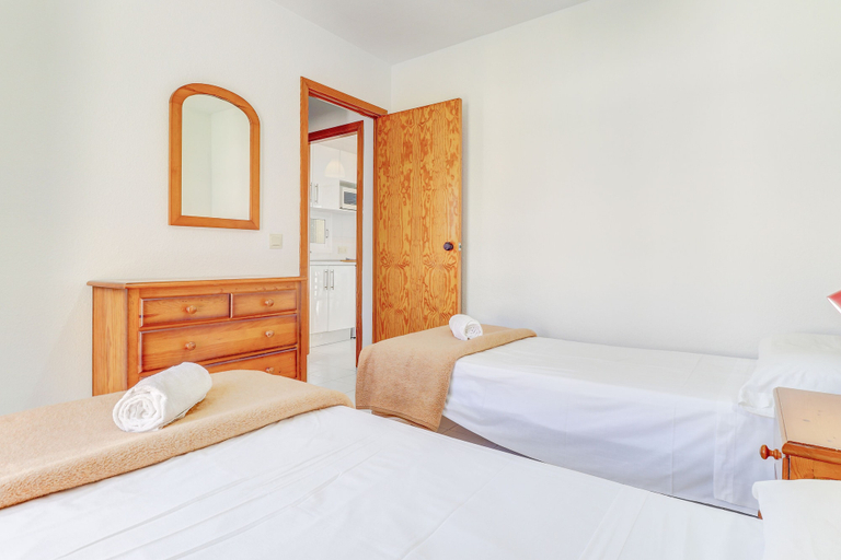 Bedroom 2, Apartamentos Llevant Puerto de Pollensa, Baleares