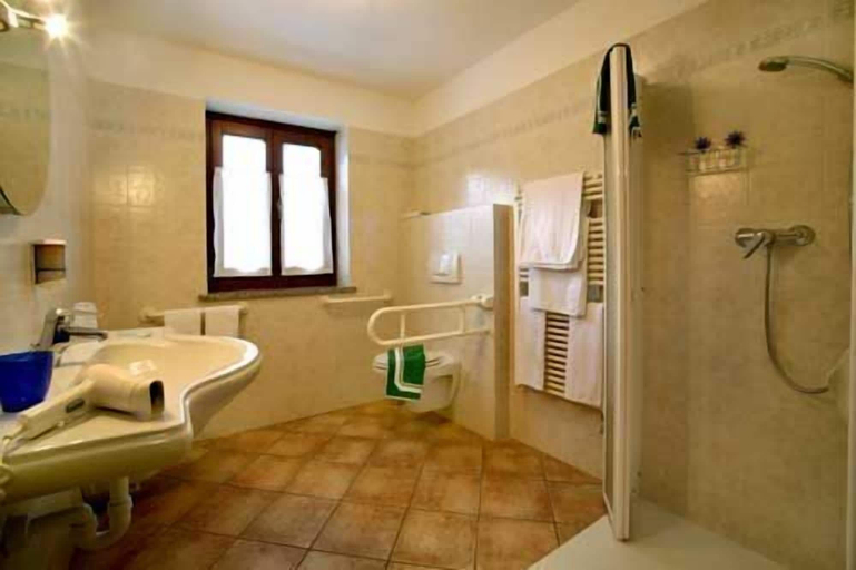 Bathroom, Agriturismo Le Reve, Aosta