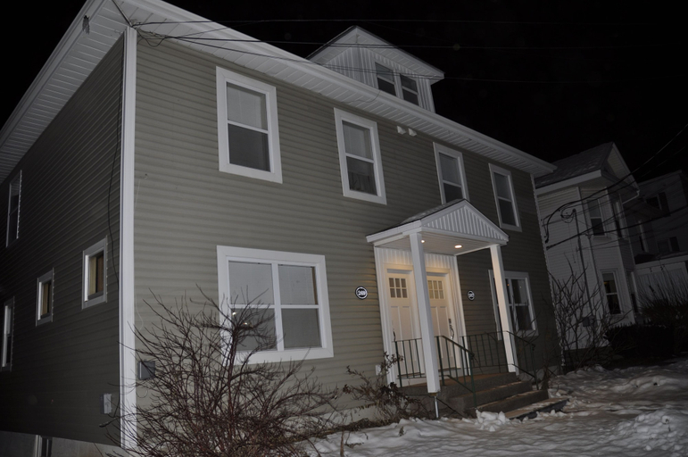 Exterior & Views 2, Moncton Suites - 267 Universite Ave, Westmorland