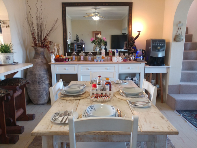 Food & Drinks 5, After8 B&B, Overberg