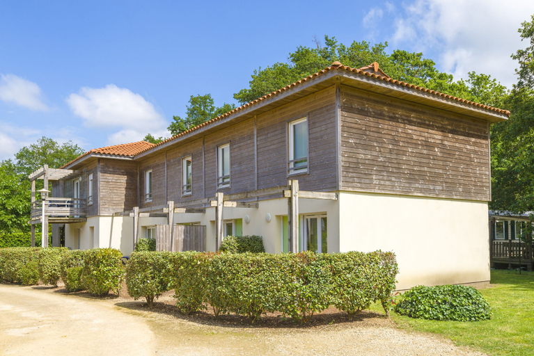 Exterior & Views 2, Résidence Lagrange Vacances Les Terrasses du Lac, Landes