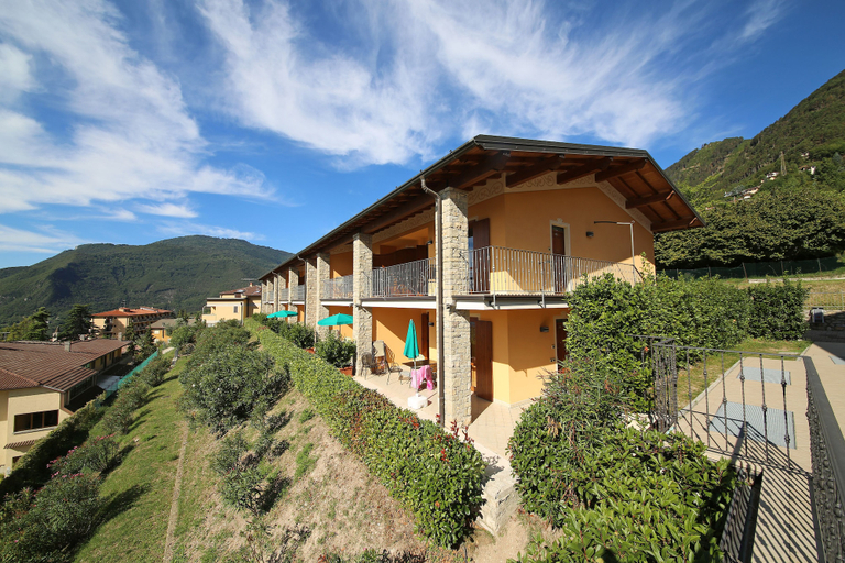 Exterior & Views 2, Residence Besàss, Brescia