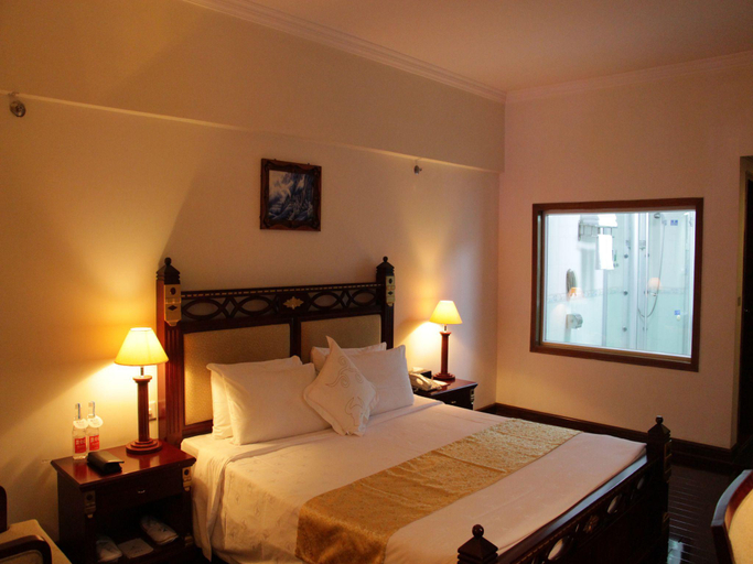 Bedroom 5, Golden Lustre Hotel, Shenzhen