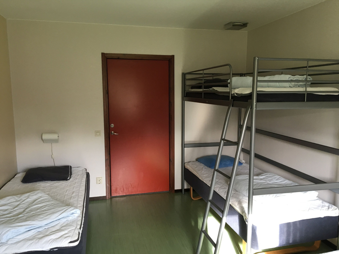 Bedroom 3, Hässleholmsgårdens vandrarhem - Hostel, Hässleholm