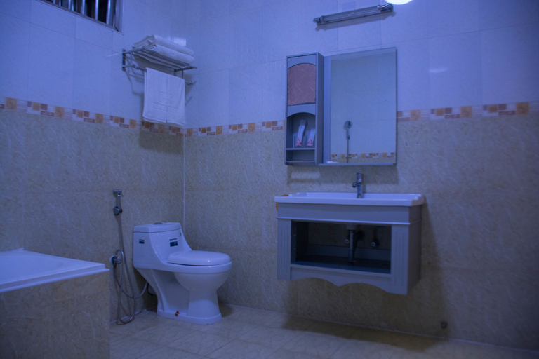 Bathroom, Hong Kong Hotel, Ilala