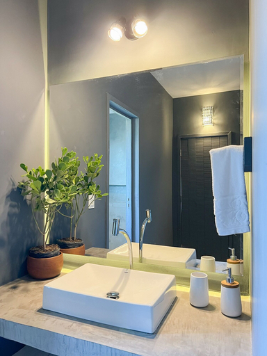 Bathroom 4, Club de Mar Condo Hotel, Amontada
