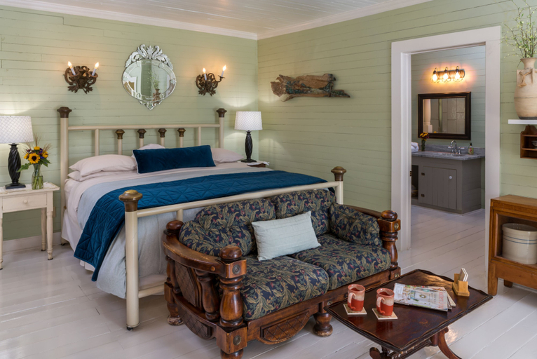 Bedroom 3, Maison D'Memoire Bed & Breakfast Cottages, Acadia