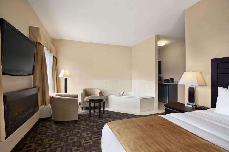 Bedroom 3, Days Inn & Suites by Wyndham Winnipeg Airport Manitoba, Division No. 11