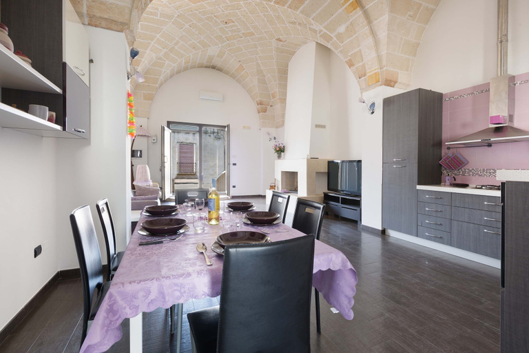 Private kitchen 3, 2094 La Dolce Vita Suite, Taranto