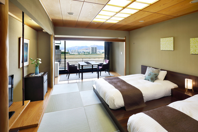Bedroom 4, Juhachiro, Gifu