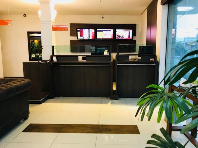Public Area 2, Slim Lages, Lages