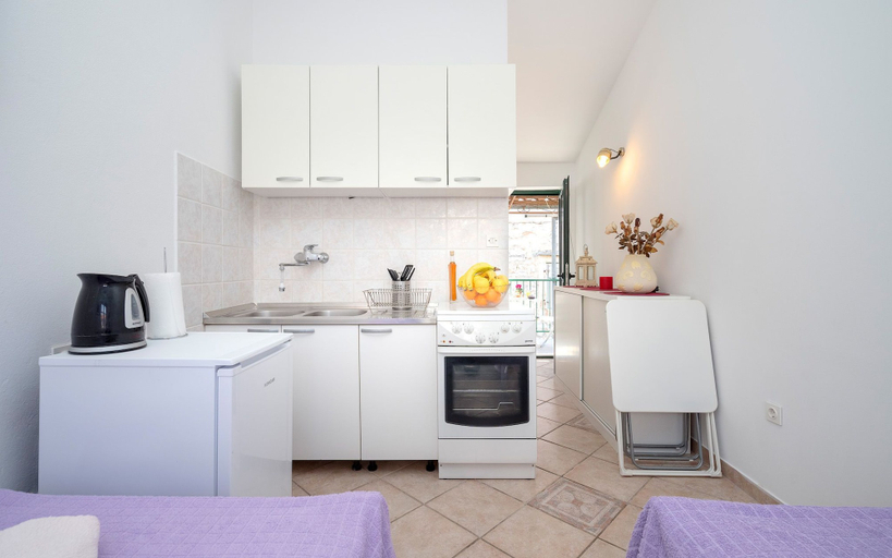 Others 5, Apartments Lotti, Stari Grad
