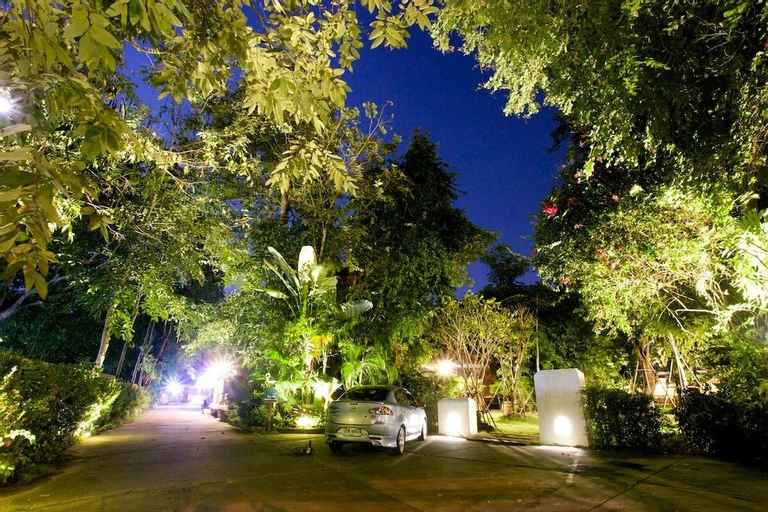 Exterior & Views 4, Hotel Siri, Muang Lampang