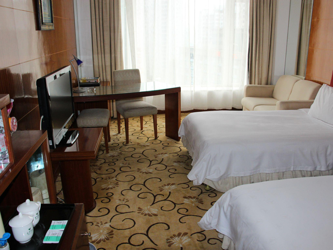 Bedroom 2, Golden Lustre Hotel, Shenzhen