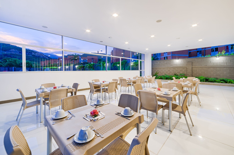 Food & Drinks 5, Hotel Blue 66, Santiago de Cali
