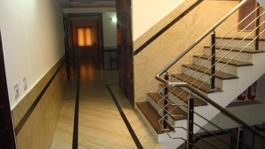 Others 5, Hotel Su Shree Continental, Delhi
