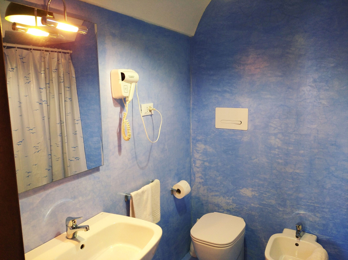 Bathroom 3, Agriturismo La Cala Cottone, Trapani