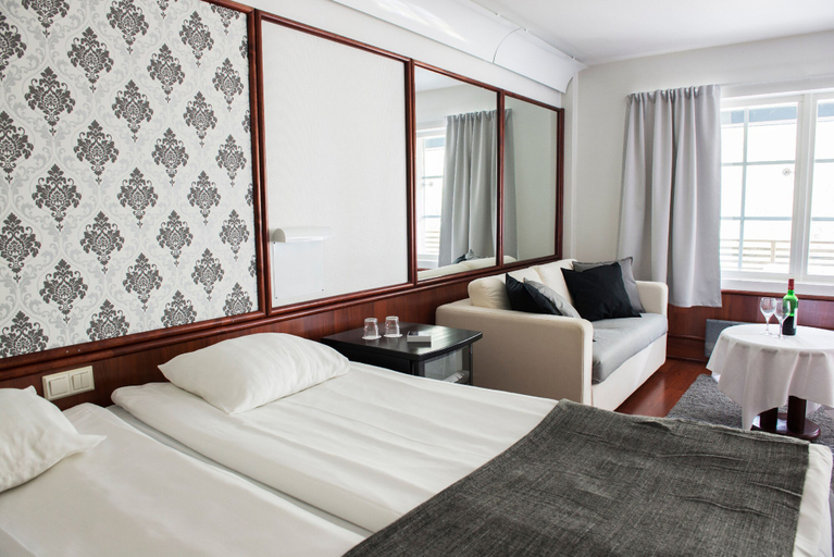 Bedroom 4, Hotel Royal Ruka, Northern Ostrobothnia