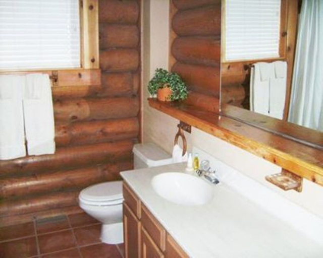 Bathroom, Cabin Share Phase 1, Colfax