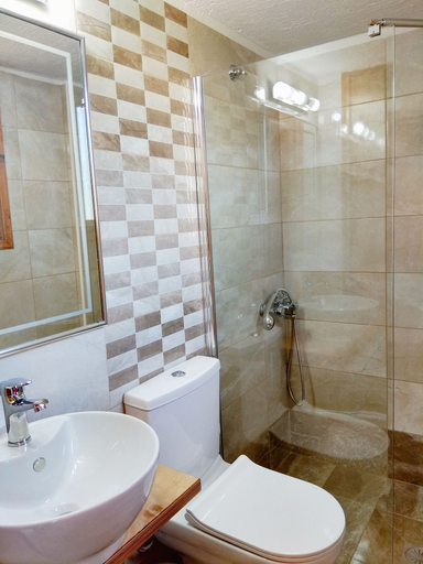 Bathroom 4, Emilia Apartments, Crete