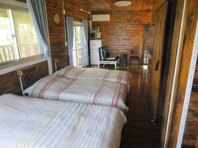 Bedroom 3, Okinawa Freedom, Motobu