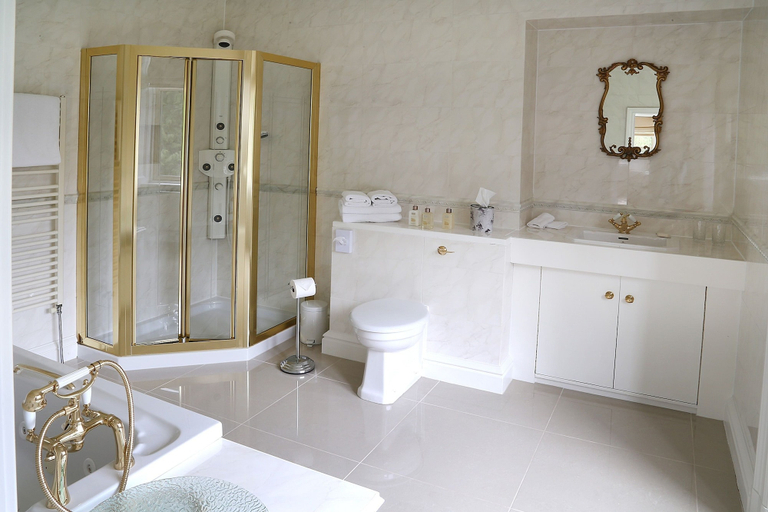 Bathroom 3, Carnach House, Highland