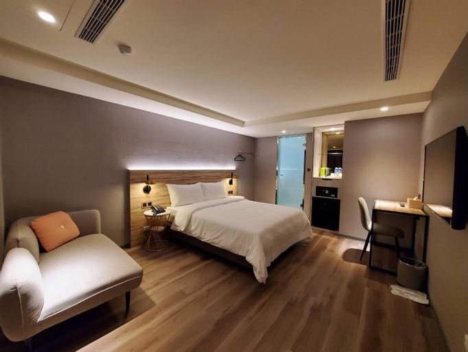 Bedroom 17