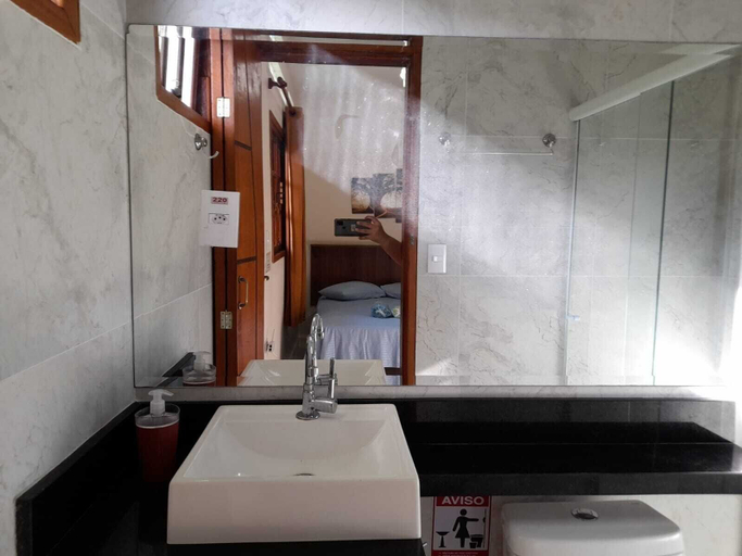 Bathroom 4, Pousada Reis, Guarujá