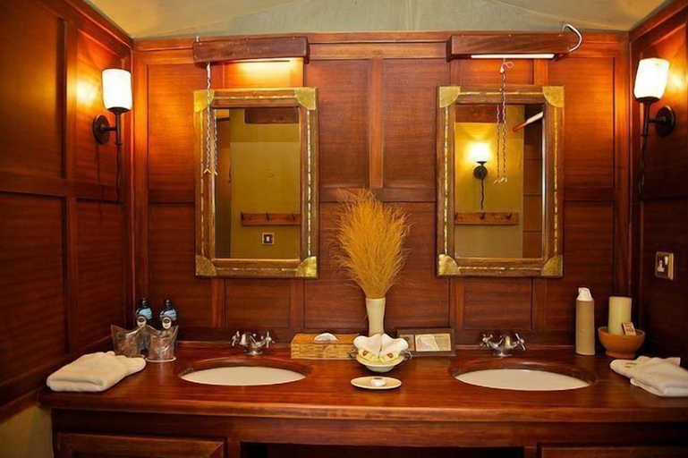 Bathroom 2, Mara Explorer, Narok West
