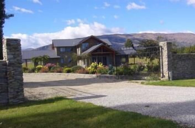 Golf Course Road Chalets, Queenstown-Lakes