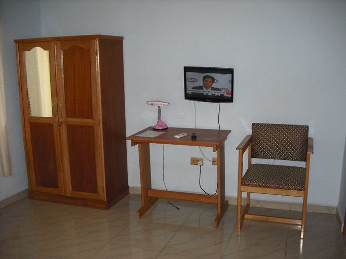 Others 5, Osda Guest House, Accra