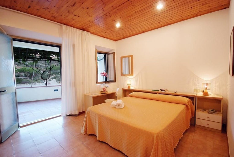 Bedroom 4, Hotel La Stella, Livorno