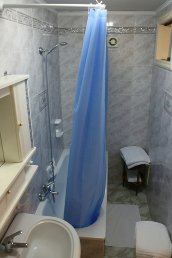 Bathroom 5, B&B El Corazón de Nápoles, Napoli