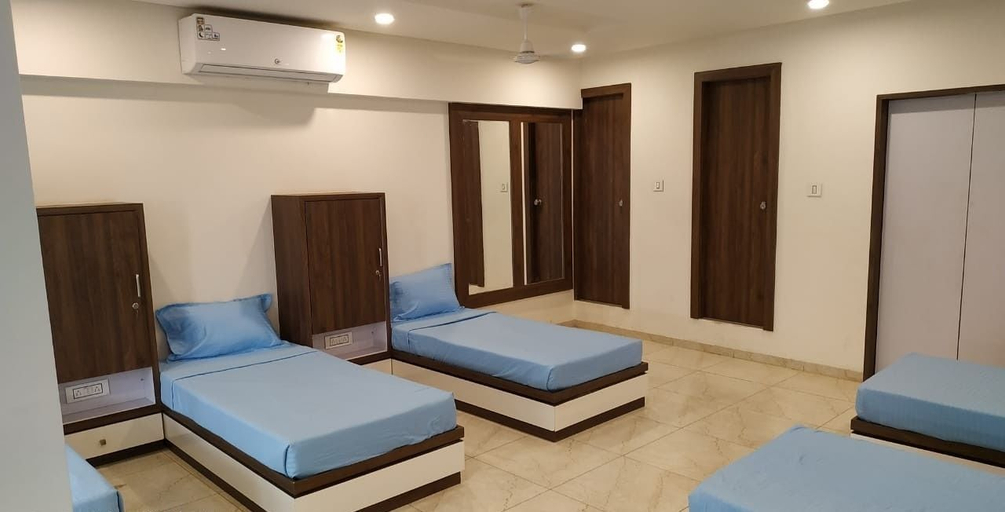 Bedroom 4, Hotel Savera Inn, Morbi