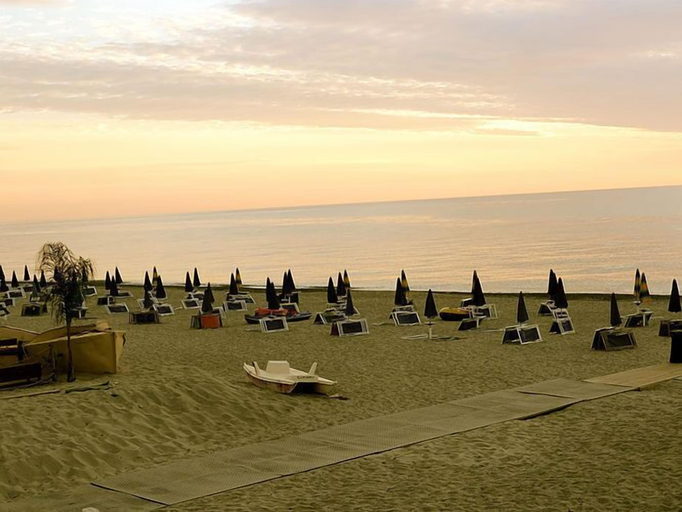 Others 5, Villaggio Faro Punta Stilo, Catanzaro