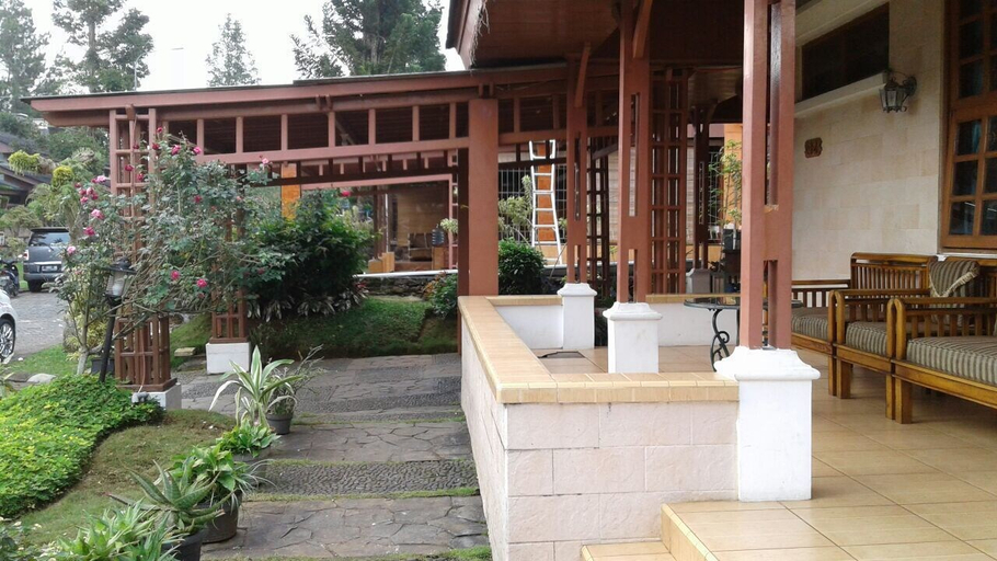 Others 5, Kota Bunga Q, Cianjur