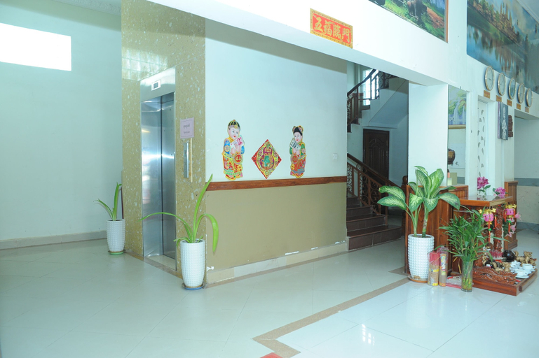Others 5, Lux Star Town Hotel, Ruessei Kaev