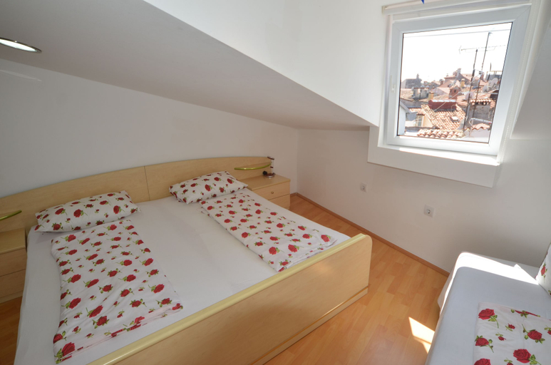 Bedroom 2, Zdenac Apartment, Rovinj