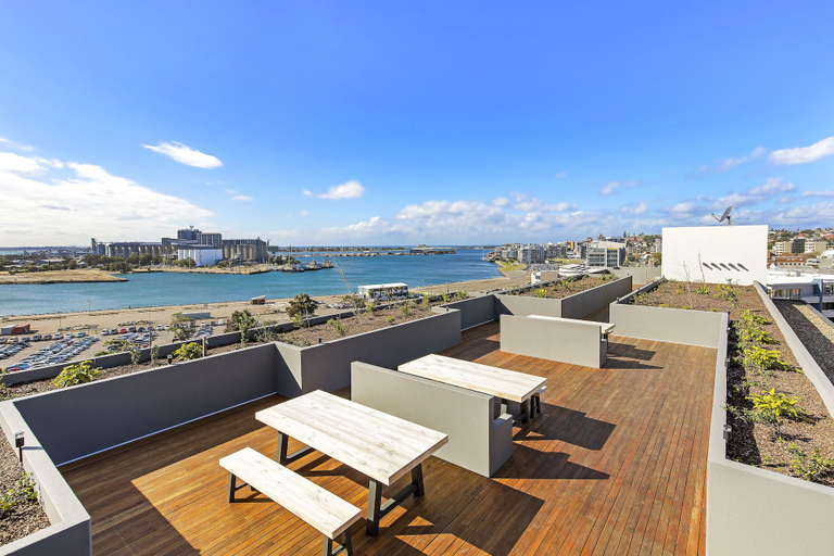 Food & Drinks, Astra Apartments Newcastle West, Newcastle - Inner City