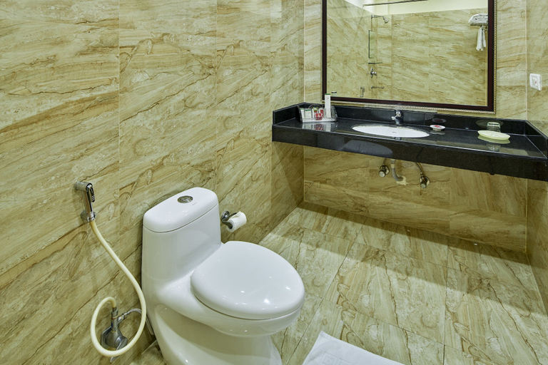 Bathroom 5, MAYFAIR Rourkela, Sundargarh