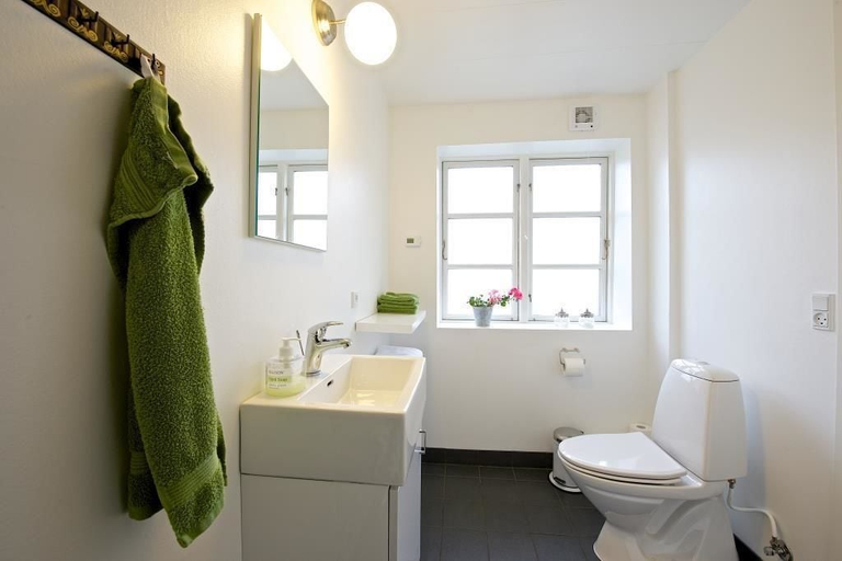 Bathroom 4, Myregaard B&B & Apartments, Bornholm