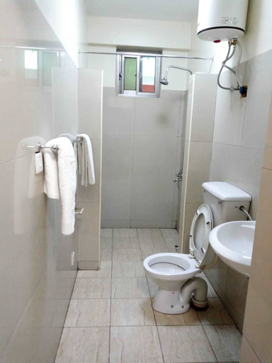 Bathroom, Hotel HP, Kampala