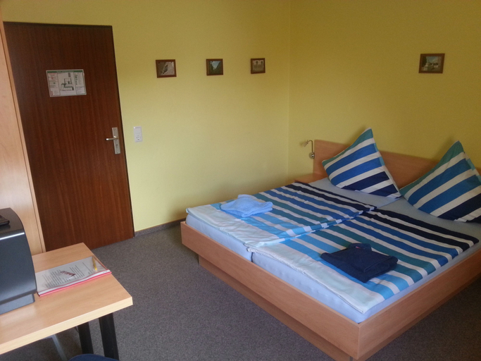 Bedroom 2, Kenner Treff, Trier-Saarburg